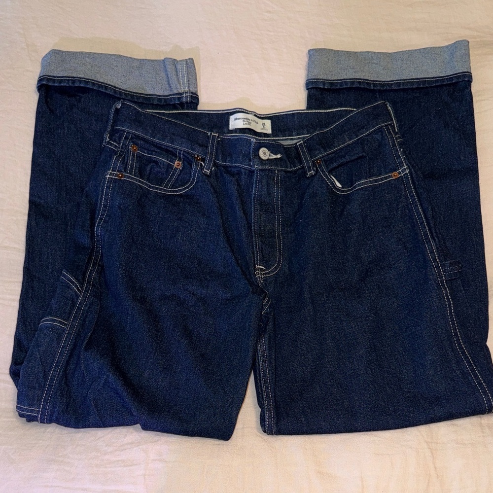 Abercrombie - Curve Love Low Rise Baggy Jean
